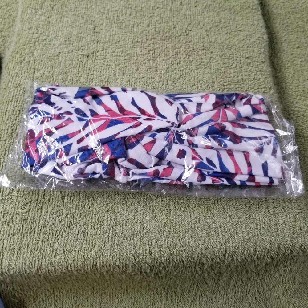 unbranded seven assorted